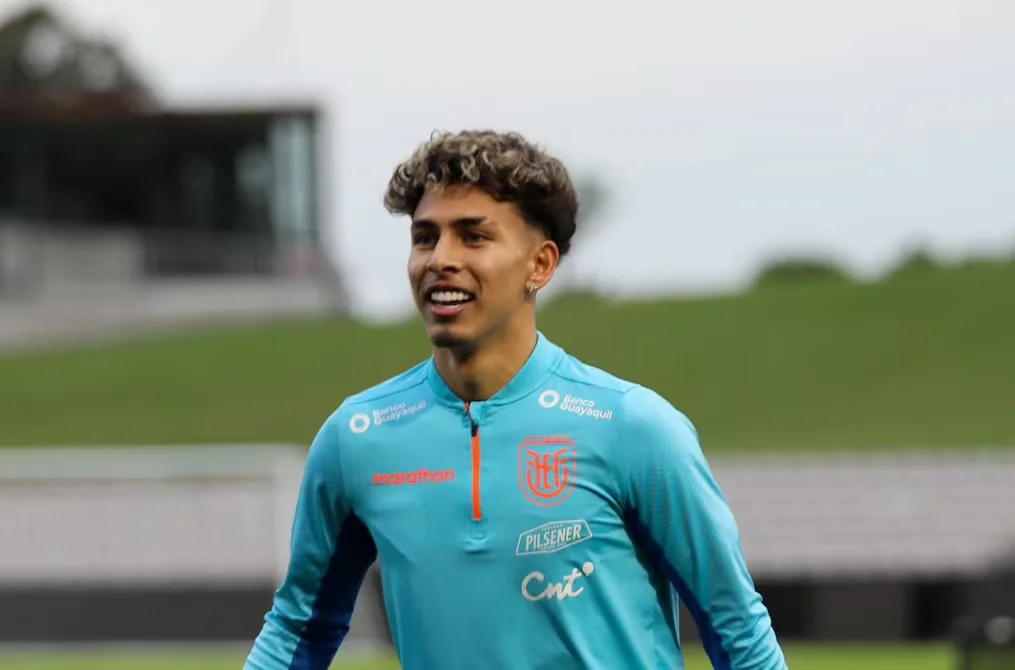 img of Sarmiento vuelve al fútbol inglés tras un paso por Italia